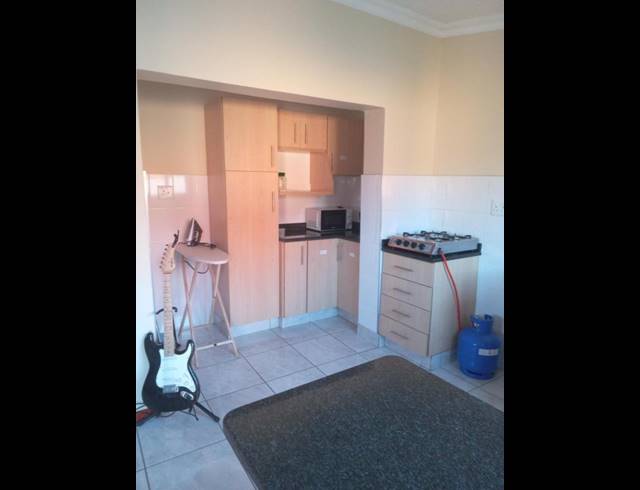 6 BEDROOM PROPERTY TO RENT IN BLUFF